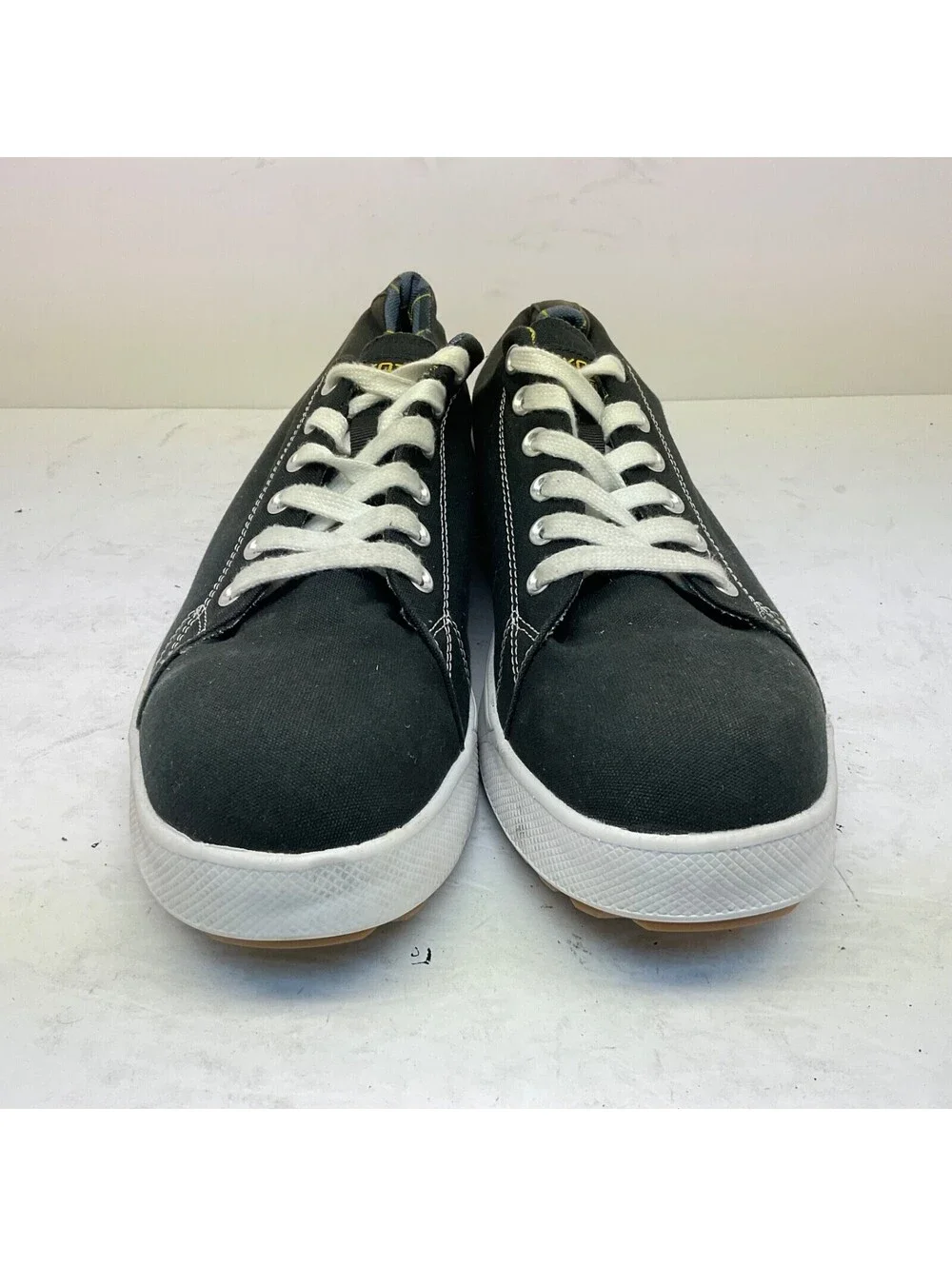 Dakota used shoes